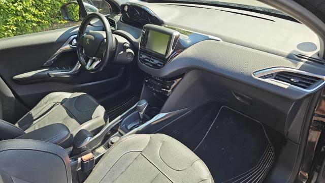 Peugeot 2008 image 6