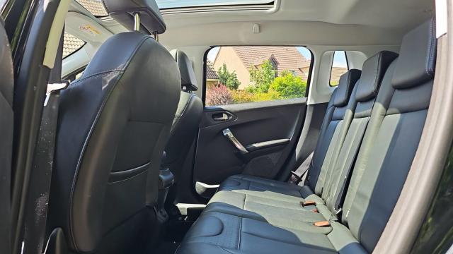 Peugeot 2008 image 7