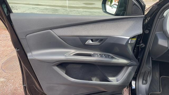 Peugeot 3008 image 1
