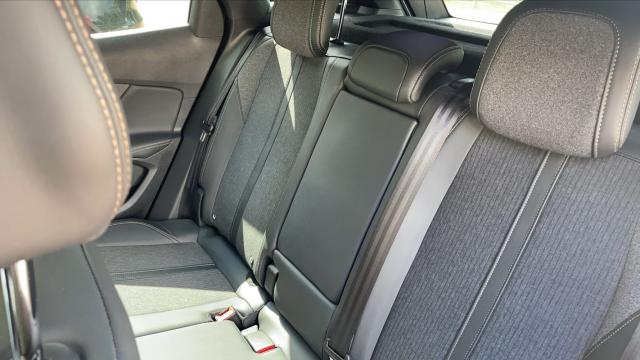 Peugeot 3008 image 8