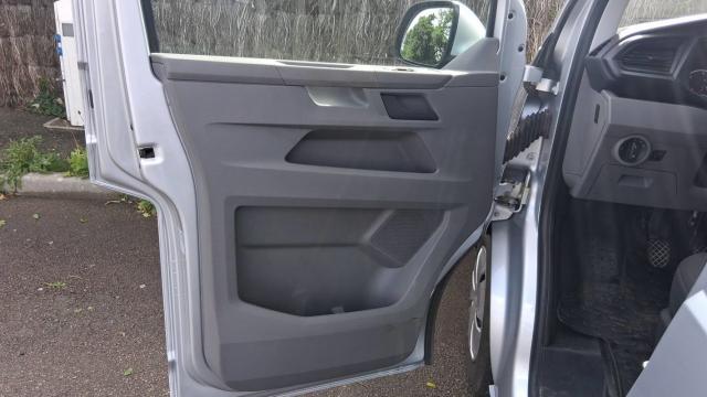 Volkswagen Transporter image 6
