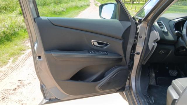 Renault Scénic image 2