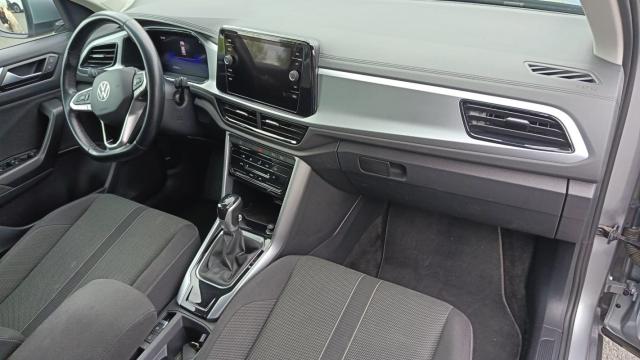 Volkswagen T-Roc image 8