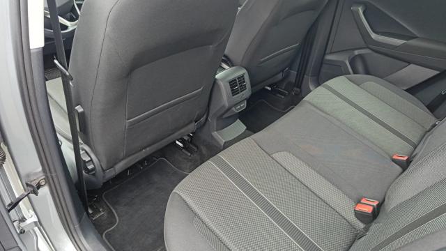 Volkswagen T-Roc image 7