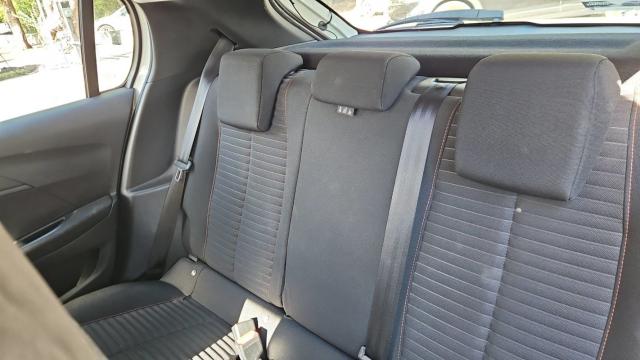 Peugeot 208 image 3