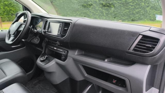 Citroen Jumpy image 2