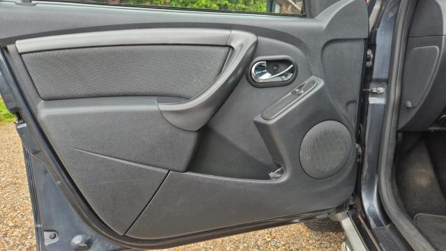 Dacia Duster image 4