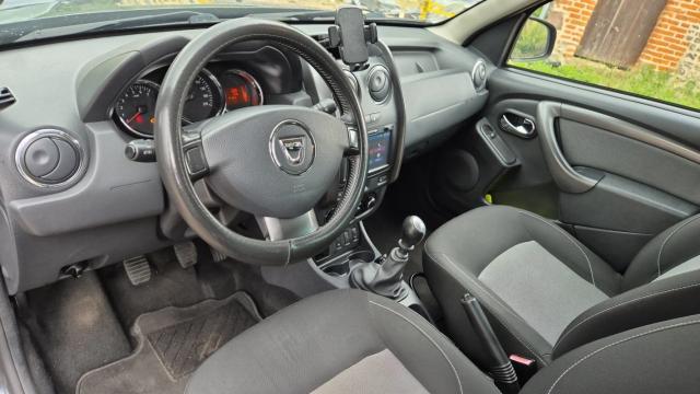 Dacia Duster image 8