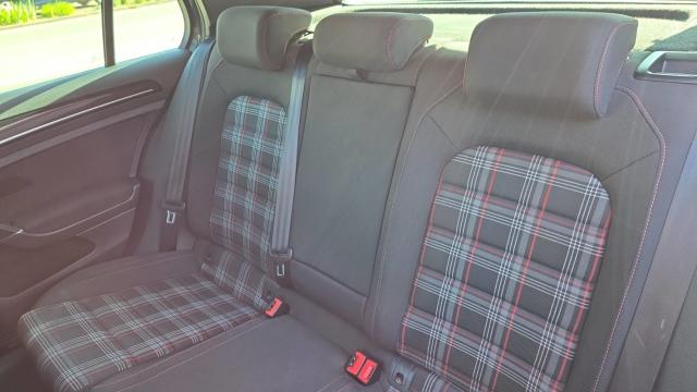 Volkswagen Golf image 5