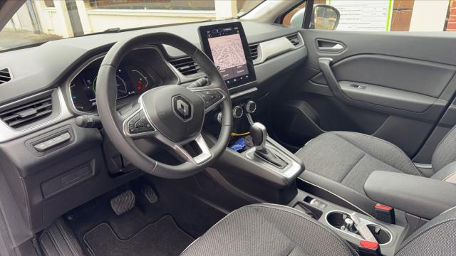 Renault Captur image 2