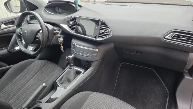 Peugeot 308 image 6