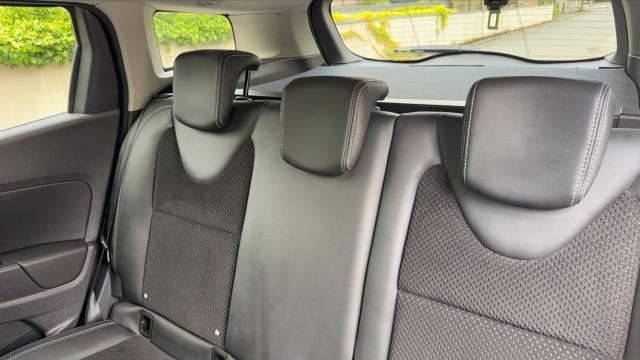 Renault Clio Estate image 5