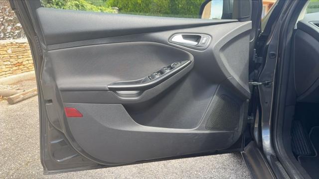 Ford Focus image 7
