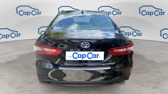 Toyota Camry image 9