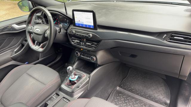 Ford Focus image 2
