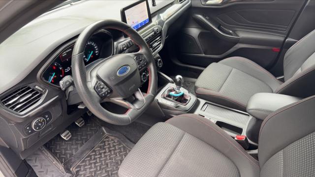 Ford Focus image 6