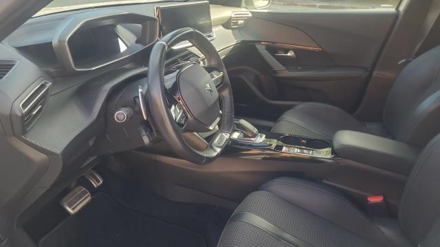 Peugeot 2008 image 1