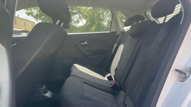 Volkswagen Polo image 6