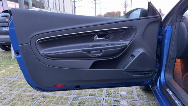 Volkswagen Eos image 9