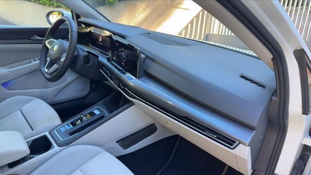 Volkswagen Golf image 9