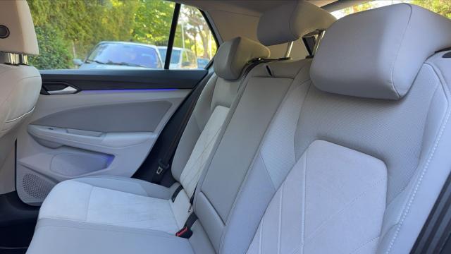 Volkswagen Golf image 6