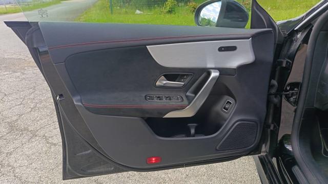 Mercedes Benz Classe Cla image 1