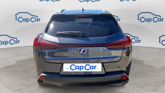Lexus Ux image 7