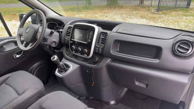 Renault Trafic image 4