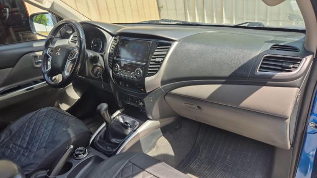 Mitsubishi L200 image 3