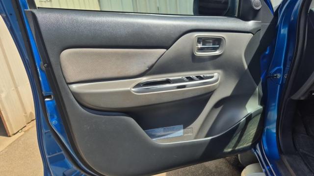 Mitsubishi L200 image 1
