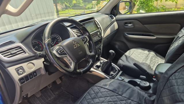 Mitsubishi L200 image 2