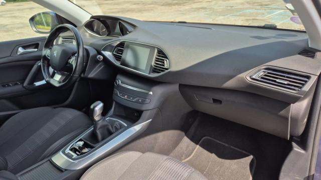 Peugeot 308 image 6