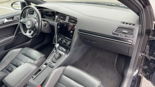 Volkswagen Golf image 4