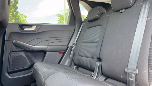 Ford Kuga image 1