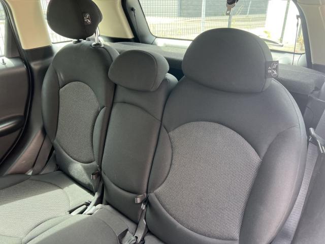 Mini Countryman image 2