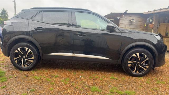 Peugeot 2008 image 8