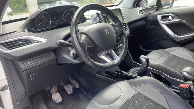 Peugeot 2008 image 4