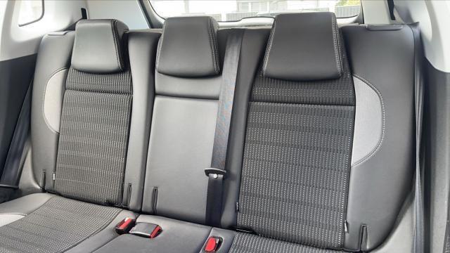 Peugeot 2008 image 3