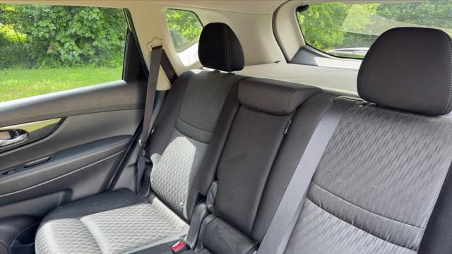 Nissan X-Trail image 2