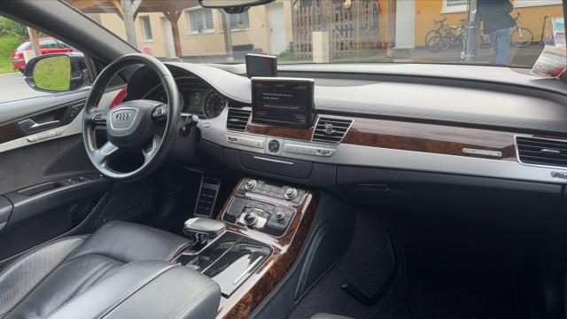 Audi A8 image 2