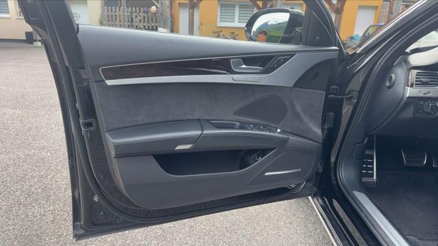 Audi A8 image 4