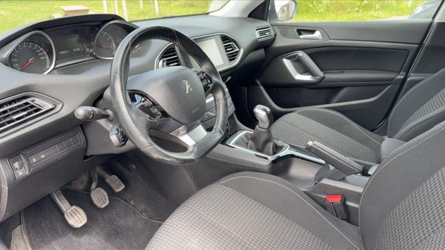 Peugeot 308 image 5