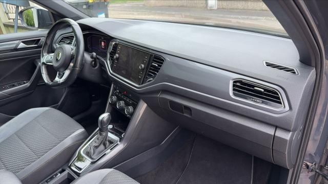 Volkswagen T-Roc image 5
