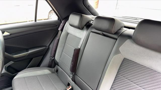 Volkswagen T-Roc image 3