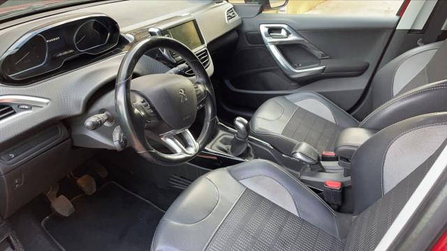 Peugeot 2008 image 3
