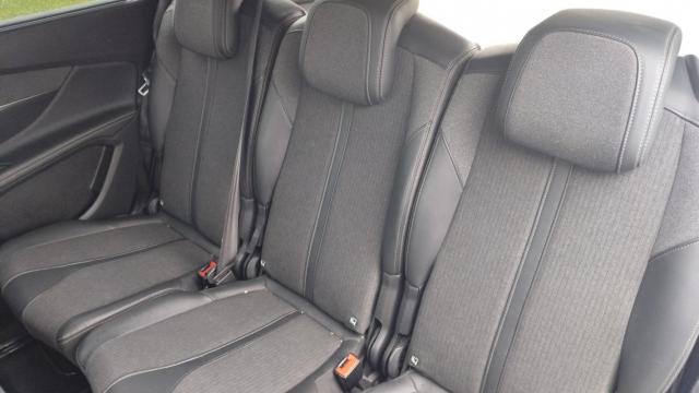 Peugeot 5008 image 1