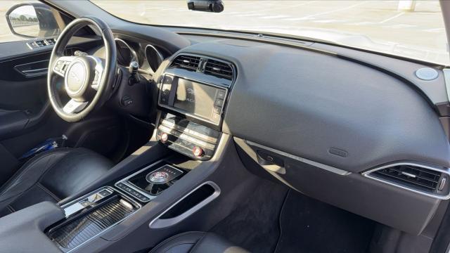 Jaguar F-Pace image 6