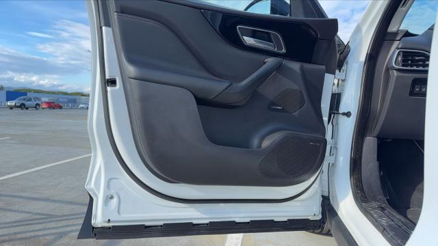 Jaguar F-Pace image 5