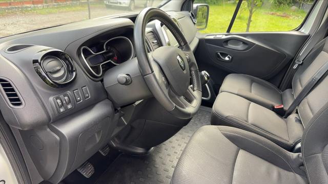 Renault Trafic image 9