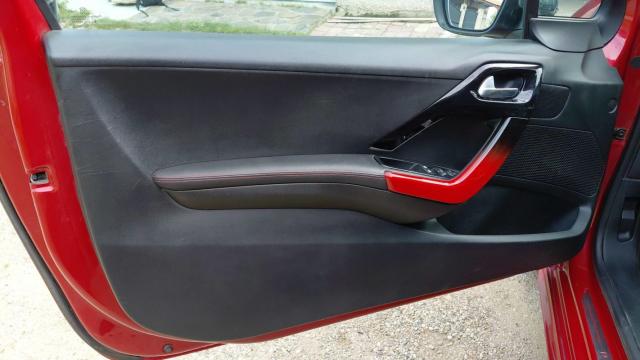 Peugeot 208 image 4